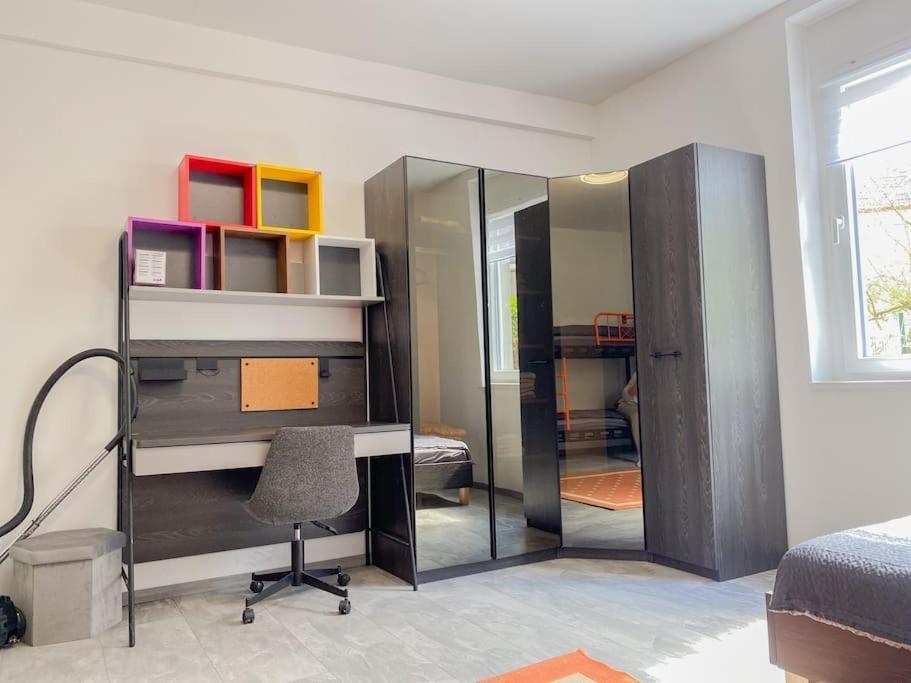 Well Equipped Apartment In Γκελσενκίρτσεν Εξωτερικό φωτογραφία